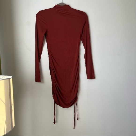 BB Dakota by Steve Madden Rust RIbbed Knit Bodycon Ruched Mini Dress XS - Picture 5 of 5